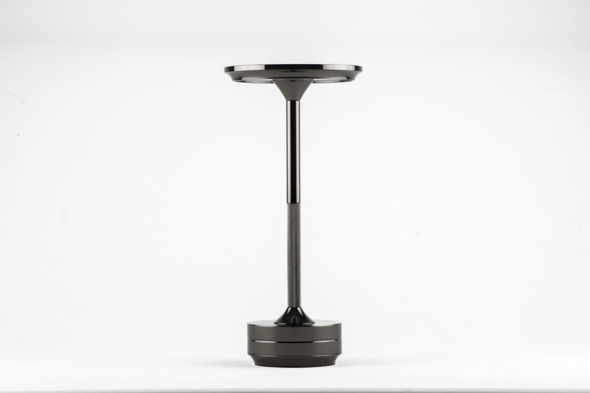 Platin Şarjlı Masa Lambası